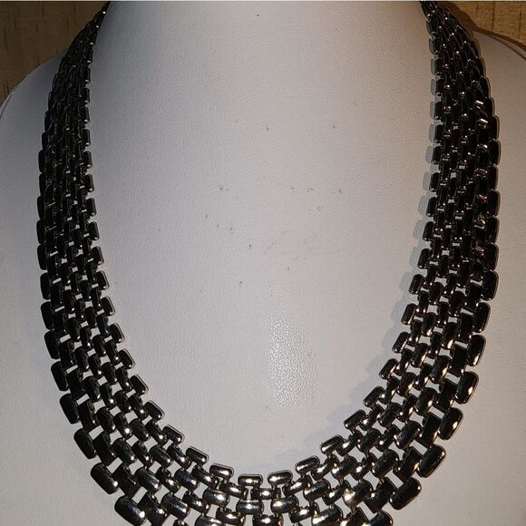 Stunning Elegant Estate Vintage Silvertone Necklace 17" Excellent Condition - Picture 3 of 8
